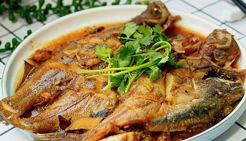  闻着都特别香的下饭菜，做法简单，吃着鲜美，绝对的营养又健康！