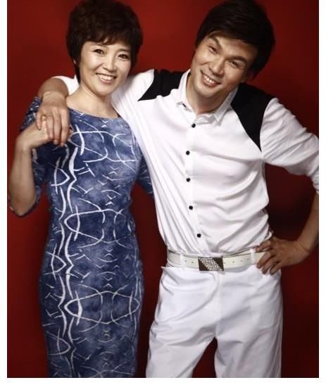 演員|李彬：當兵15年，演員轉行當主持人一炮而紅，56歲生大病惹人擔憂