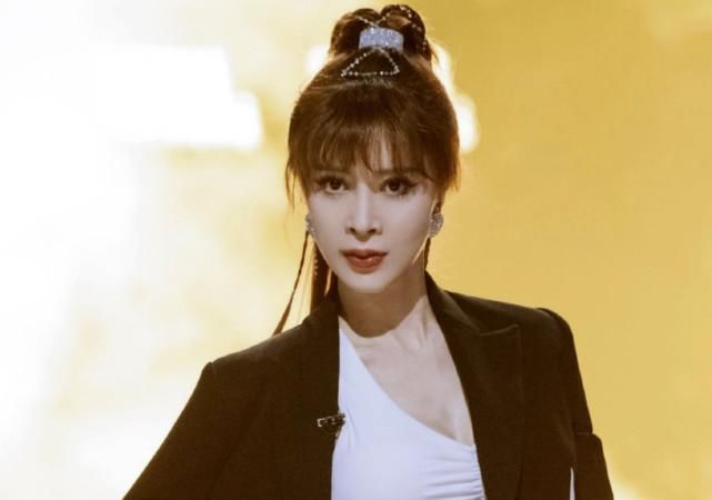 金巧巧告别浪姐2，录制300小时，个人只有几分钟，太打脸了