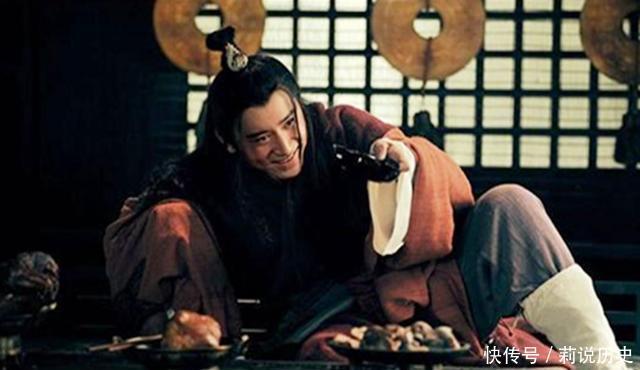 曹植为什么会怀才不遇?才高八斗的确不假,醉酒误事也是真