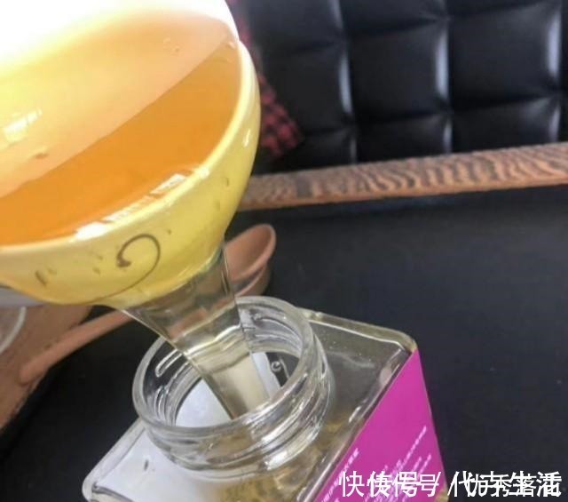 胡萝卜别再炒了,学会这样做,3斤都不够吃,软糯香甜,超解馋!