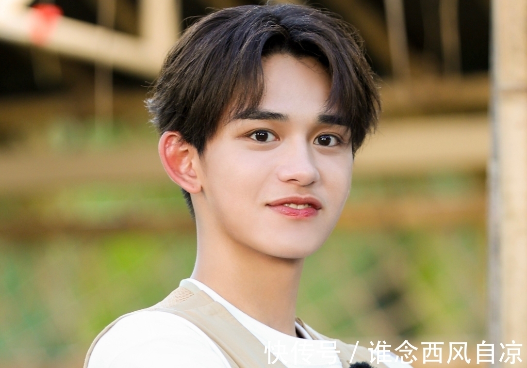 羅永浩|吃貨PK模式開(kāi)啟！首檔火鍋綜藝來(lái)襲，龔俊等11名嘉賓或加盟