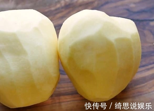 土豆丝不要炒菜啦，一搅一拌做成早餐饼，焦香酥脆，5分钟出锅