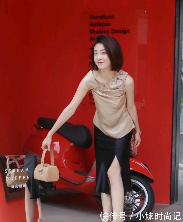 简约|想穿出高级感很简单，简约温柔的穿搭就很好驾驭，精致又有女人味