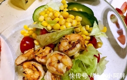 鲜虾|口味酸甜的蔬果沙拉,绿色又健康,减脂人群放心食用