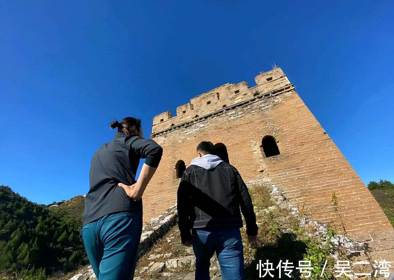 中国女排|朱婷登长城发表感慨!女排队长领导范十足,球迷喊话:赶快去手术