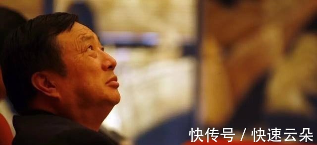 雷军|华为不比联想差，商界大佬却只和柳传志合影，而任正非被冷落一旁
