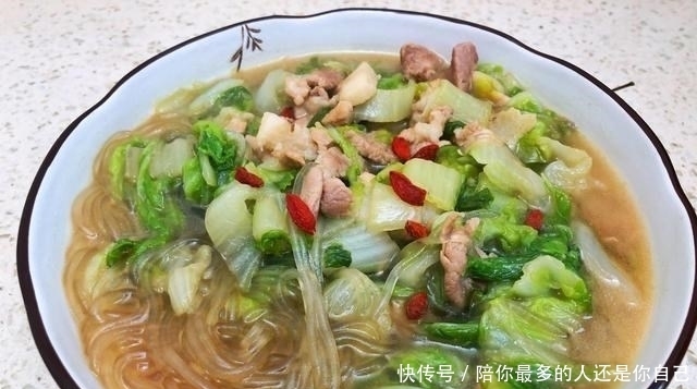 孩子|霍启刚晒孩子吃饭照片火了!网友赞叹:这才是真正的豪门“富养”!