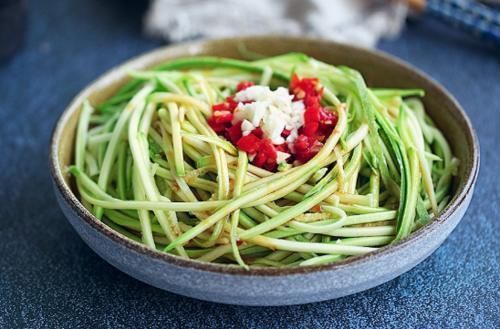 做凉拌菜，最忌直接加生抽牢记“6个1”，拌什么菜都好吃