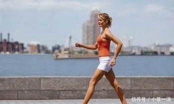 除了早上起床喝杯温开水,还要保持3个好习惯,对健康才有大帮助