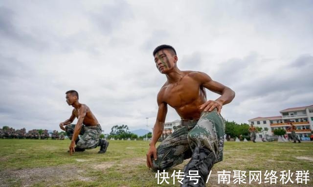 一身肌肉|看了一身肌肉的兵哥哥，女网友：先舔屏，再请求国家分配男朋友！