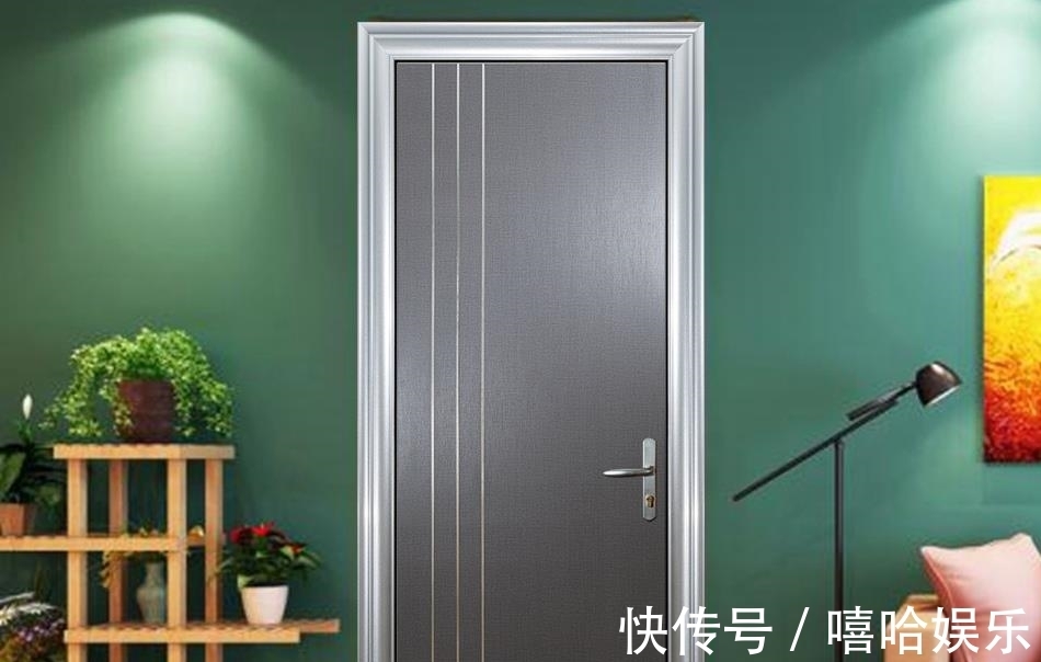 空心板|装修选择卧室门,实木门和金属门别乱选,选错了很不好用