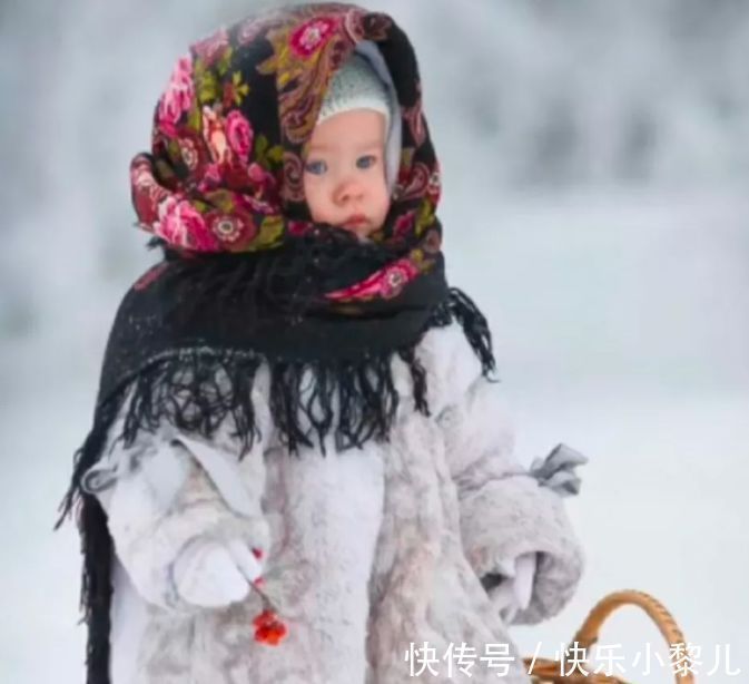 宝宝|网友晒冬天里的俄罗斯小朋友,个个可爱似套娃,宛若画中走出