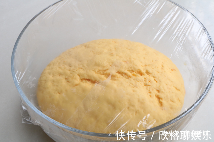 红豆吐司|学会红豆新做法，以后再也不煮粥了，香软营养，女儿每顿吃2个