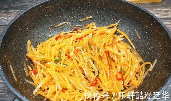 炒土豆丝加醋有讲究，不要放错时间！很多人胡乱放，难怪不好吃