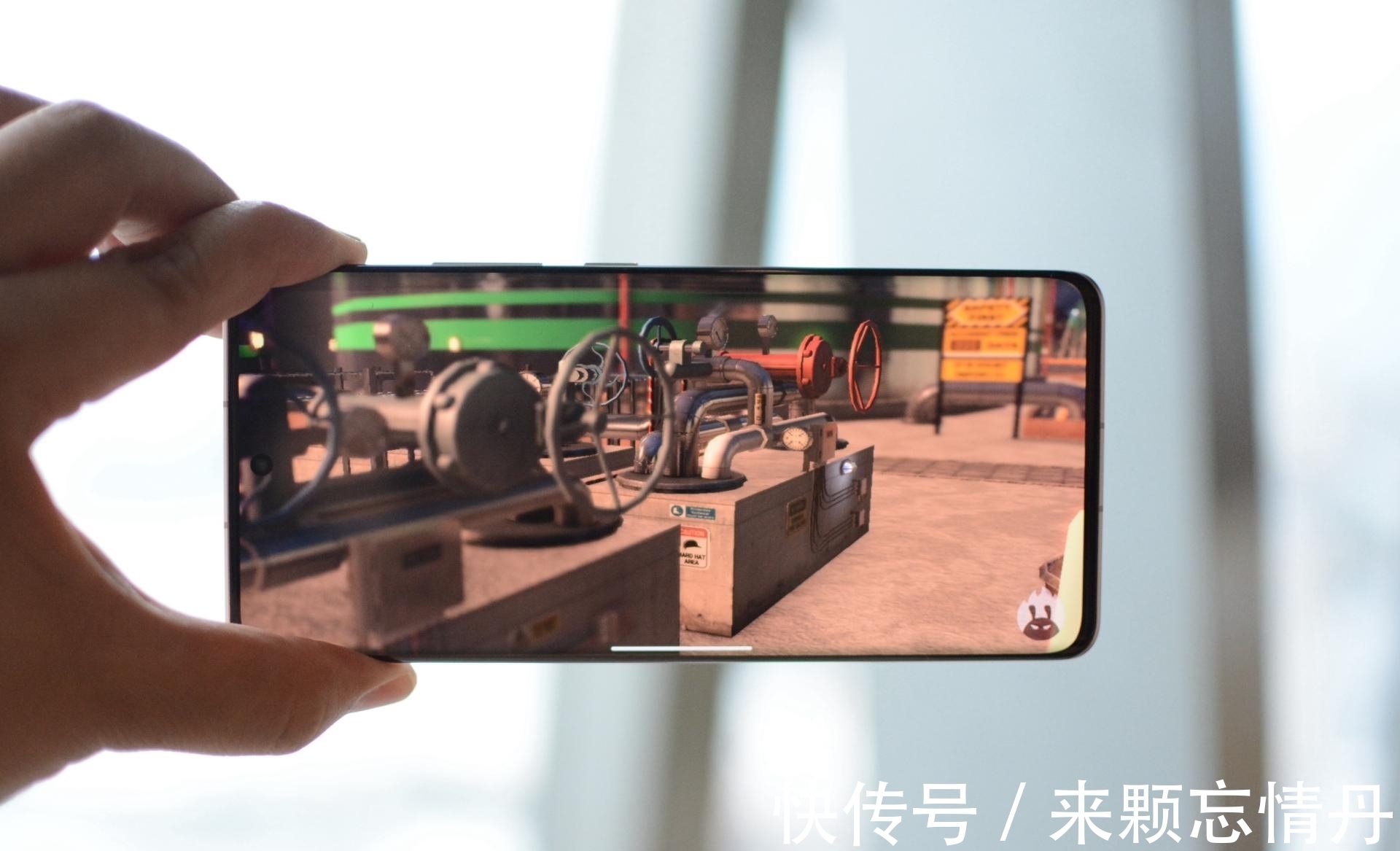 iphone13|不走寻常路!华为缺席无力对抗iPhone13,小米靠颜值赢下一局