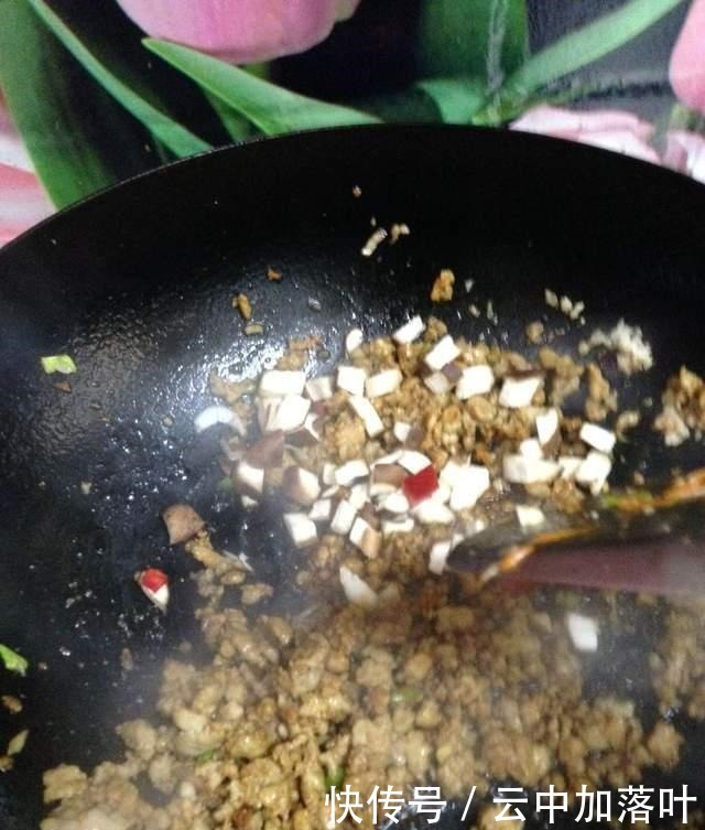 营养|鸡蛋豆腐蒸肉末,营养爆棚的一道菜,味道更是没的说