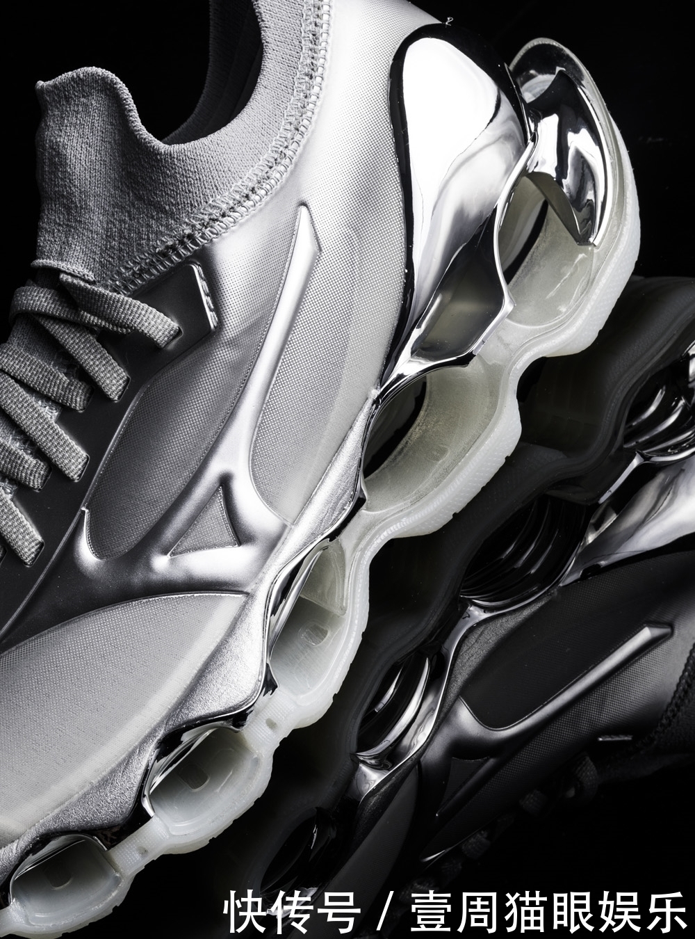 近期「最限量球鞋」就是它!潮流「性感大师」联名