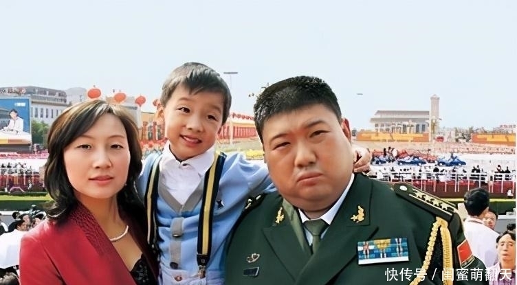 先辈|毛东东：毛主席的曾孙，如今已长大成人，仍不忘传承先辈的使命