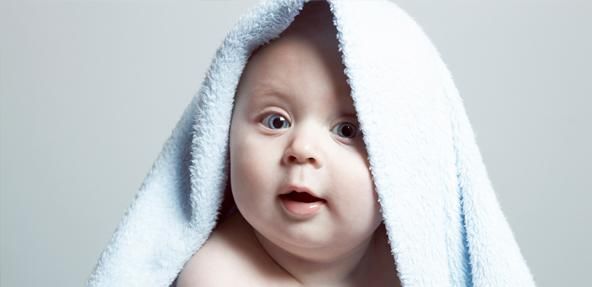 宝妈|宝宝睡醒后有这些表现，是脑发育完善的信号，暗示宝宝很聪明