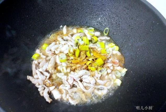 有人|很少有人这么搭配炒菜,菜品发至朋友圈,圈友评论高大上炒青菜