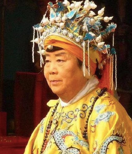 杨小娟|京剧大师李鸣岩去世，享年87岁，曾和张艺谋合作