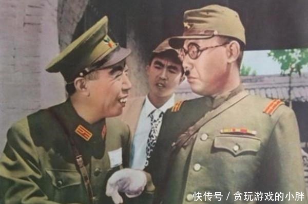 扫荡|日本鬼子进村扫荡，抬头看见一墓碑，恭敬地磕了个响头后撤走