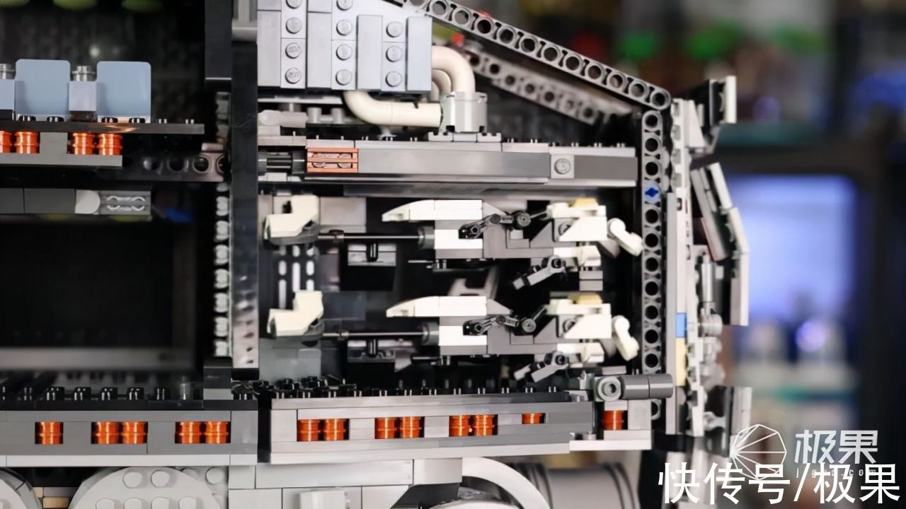 星战|6785个零件!这可能是目前最大块头的星战乐高!能塞一只军团