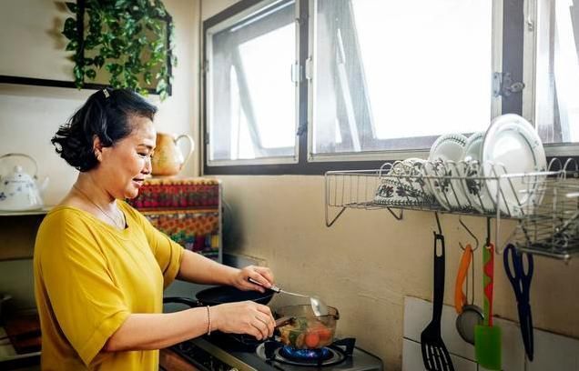 藿朴夏苓汤|血糖正常,却总是夜间口干,老中医1招抓住病根,药到病除