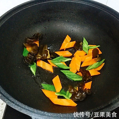 好吃的爆炸的家常炒鱿鱼,没有它我就不吃饭