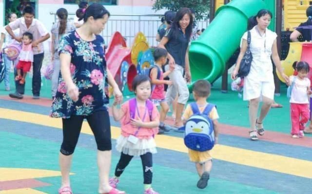 私立|孩子幼儿园上“公立”还是“私立”好？了解清这三点再做决定