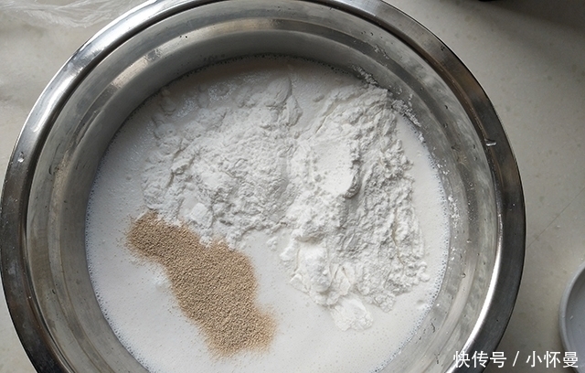 面包|大米别煮粥,搅一搅手不碰面做米糕,比凉皮简单,比面包香软好吃