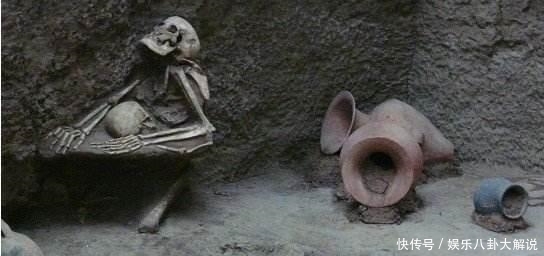 a6356|地震来临,“母亲”紧紧护着孩子死去,被人发现已过了4000年