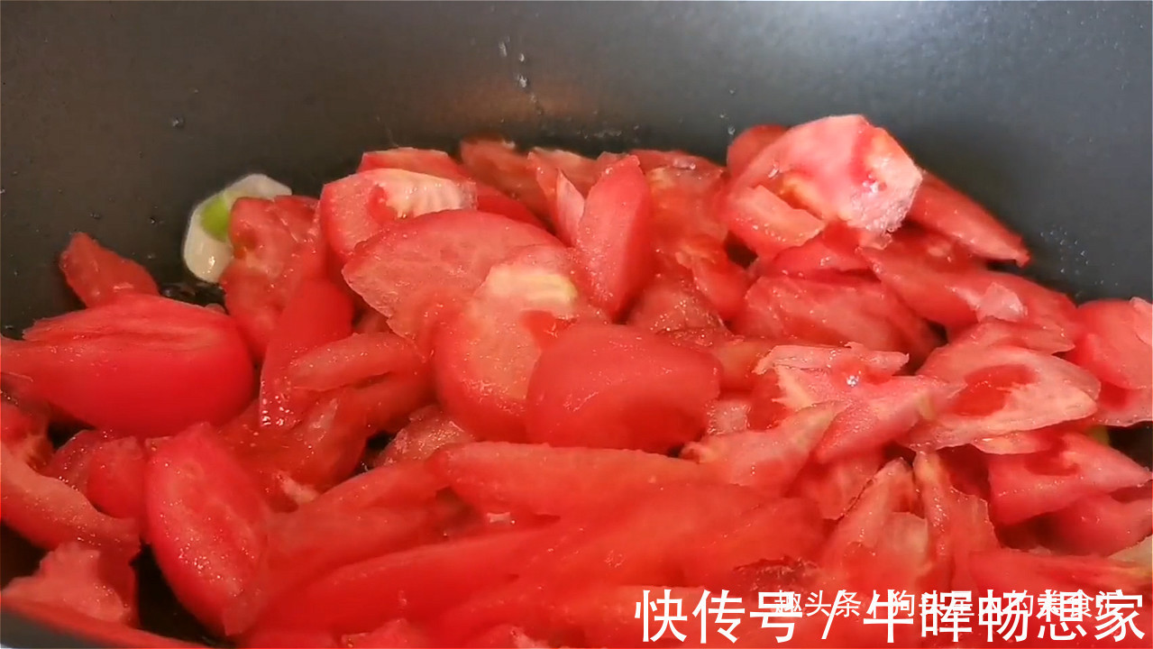 鲜嫩|以后鸡胸肉就这样吃，孩子最喜欢，不炒不炸，酸爽开胃，鲜嫩营养