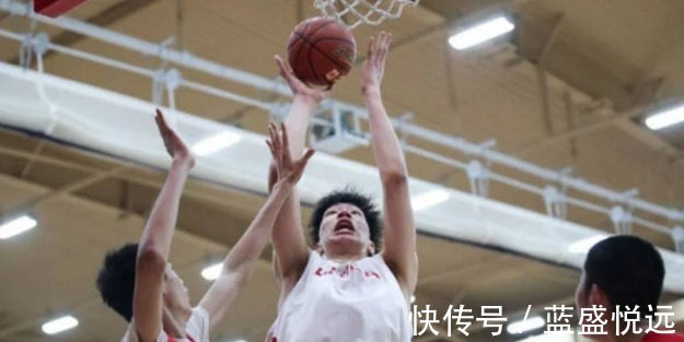 nb19分钟砍15分9板！2.22米小姚明又进化 冲NBA走上快车道！