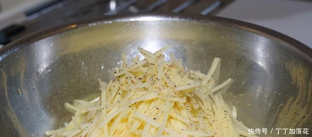 土豆这么吃才高级!大人小孩都爱吃,做法简单,源自法国的秘诀