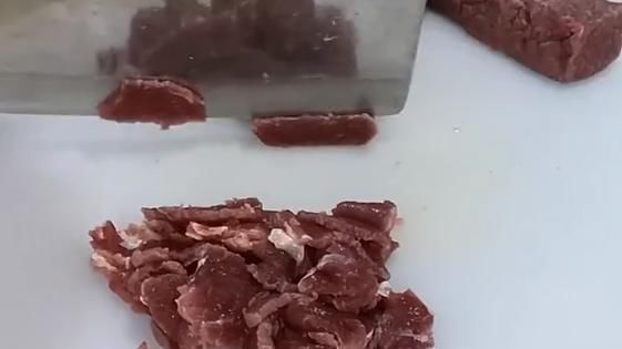牛肉|小炒牛肉有诀窍,做法简单,鲜香美味,鲜嫩爽滑,超级好吃