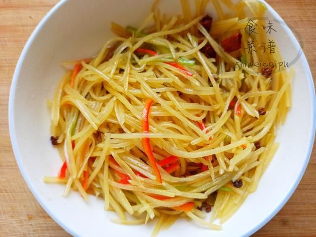红椒|面馆生意火爆，全凭这5款免费小菜，清口又解腻，掌握方法你也行