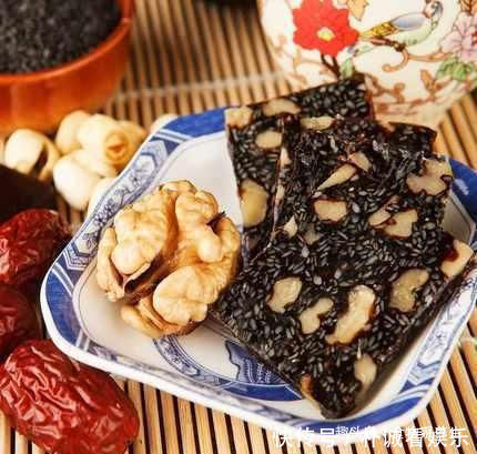 女人|女人再節儉這5種堿性食物也要吃,補充天然雌激素,讓你更年輕