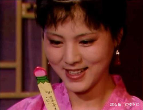 媳妇@史湘云明明家境贫寒,为何每次来贾家,却总是带一大堆媳妇丫环