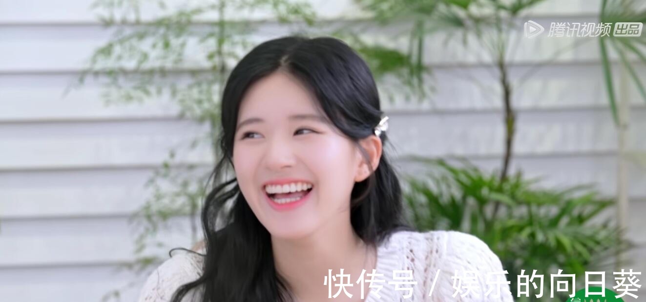 何炅|何炅凭什么能成为综艺界的“定海神针”赵露思一语道破玄机