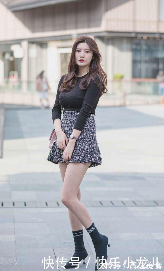 鹿皮绒 时髦性感的短裙,将女性的魅力凸显出来,这个季节回头率全靠它