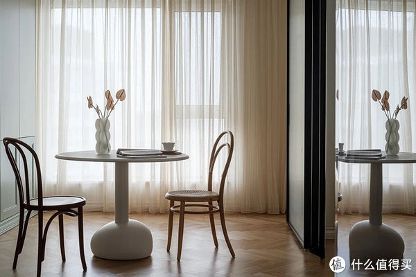 玄关|126㎡做一室一厅?她家的诸多大胆设计,让人眼前一亮!