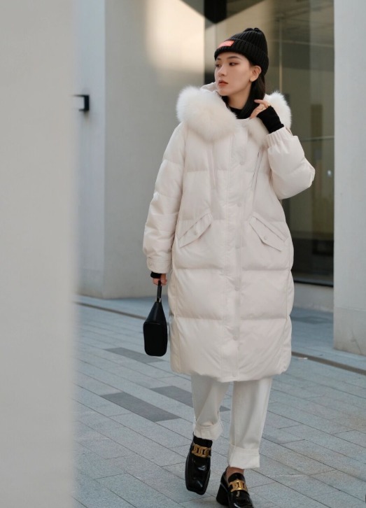 时髦 冬季就该这么穿,不冻腿的“羽绒服”穿搭示范,减龄显瘦还时髦