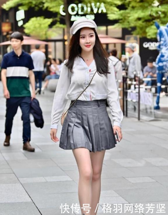 穿搭|街拍穿搭:我深深地恳求你,不要把我逐出你的爱门之外!