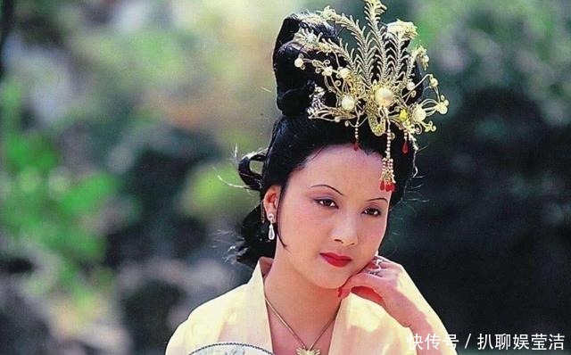 贾琏|凤姐平日盛气凌人,为何却对贾府老仆毕恭毕敬?不止是会做人