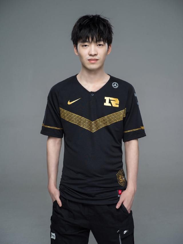 闯进|LOL：Cryin状态出色十连胜，闯进韩服前20