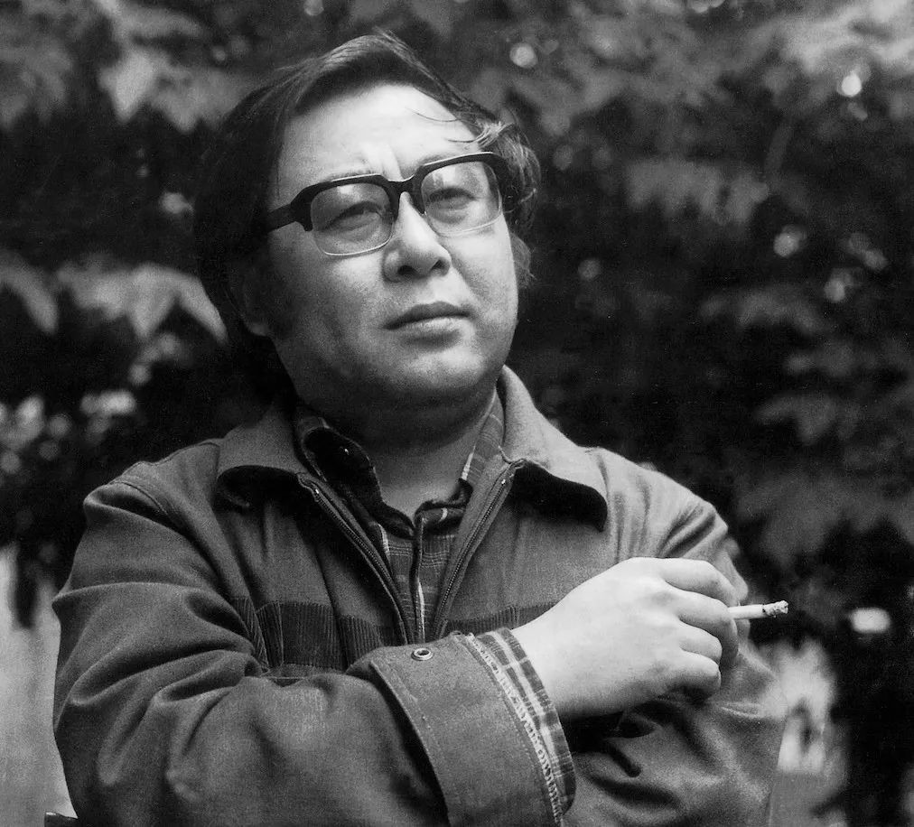 一个月!路遥一天3包只抽好烟,6年抽掉三五套房,一辈子只存了一万块