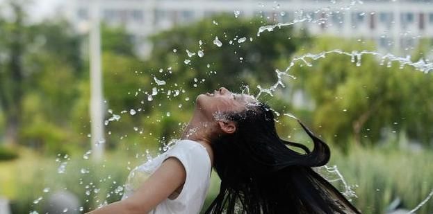 子宫|当一个女孩来例假时，请记住2洗3不洗，子宫可能会谢谢你！