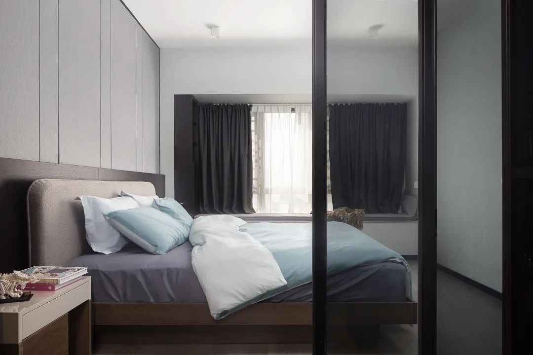 布置|125㎡现代黑白灰+木质感,简雅舒适无主灯,品质生活好自然